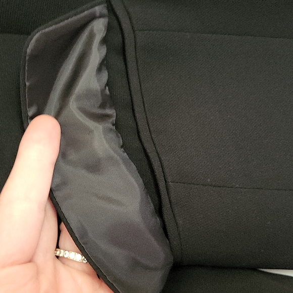 Black Madison & Max Suit, sz 2P - Picture 4 of 12